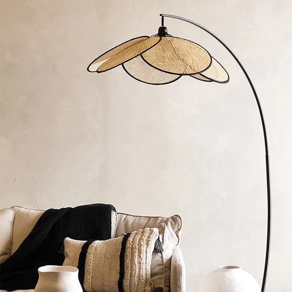 Lampadaire LED Moderne Ritta - Luminaire En Rotin Floral