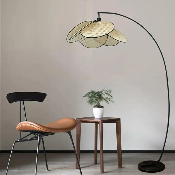 Lampadaire LED Moderne Ritta - Luminaire En Rotin Floral