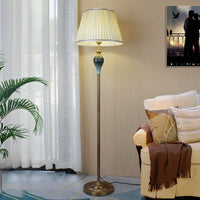 Lampadaire Moderne Tiffany à LED – Luminaire en Métal et Tissu pour Salon