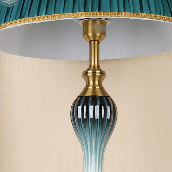 Lampadaire Moderne Tiffany à LED – Luminaire en Métal et Tissu pour Salon