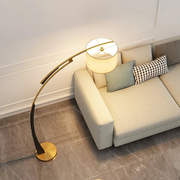 Lampadaire moderne en tissu Matterhorn – Luminaire élégant beige pour salon