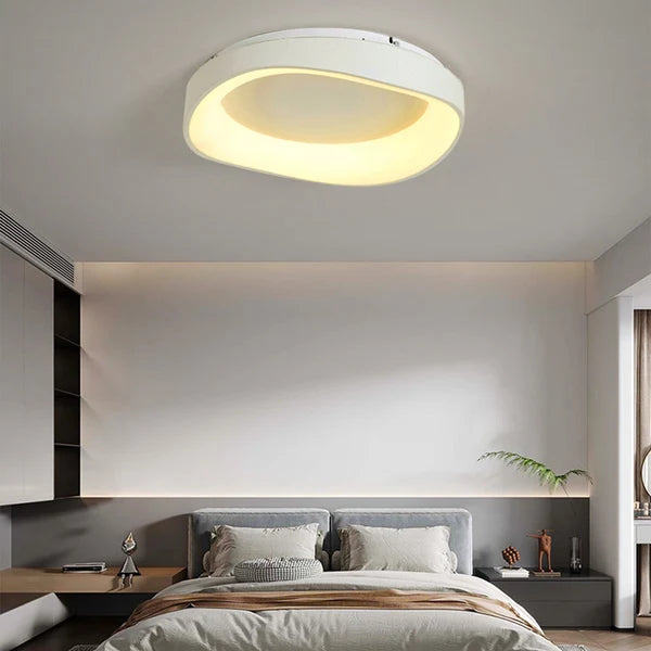 Plafonnier Organique Effet Galet Évidé Blanc Mat - Luminaire Minimaliste