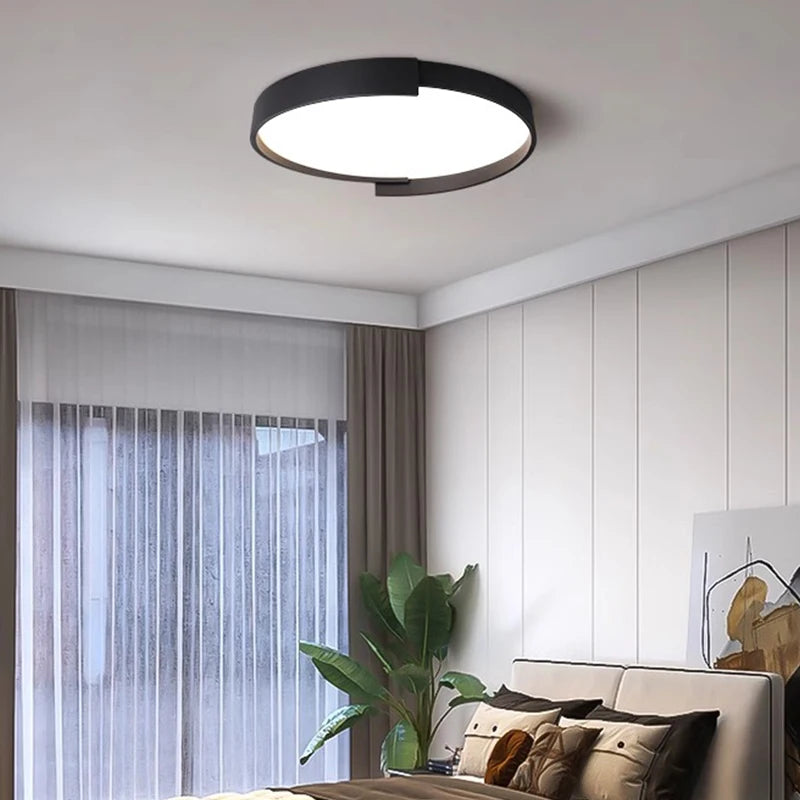 Plafonnier Rond Ruban Métal Asymétrique - Design Contemporain Minimaliste