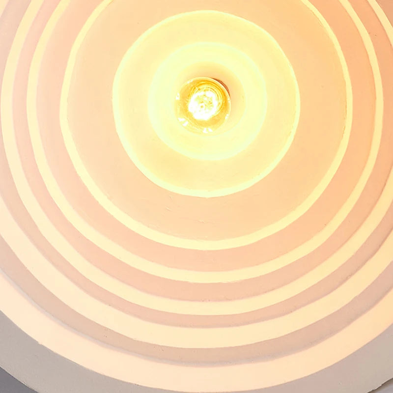 Suspension minimaliste en résine blanche ondulée - Luminaire moderne