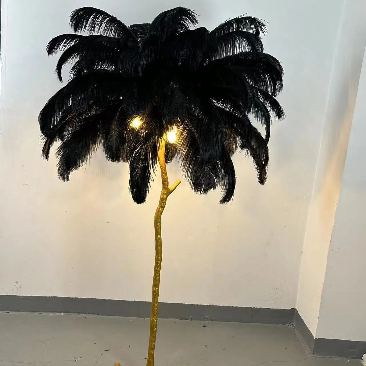 Lampadaire LED O'Moore En Plumes D'Autruche - Luminaire Pour Salon