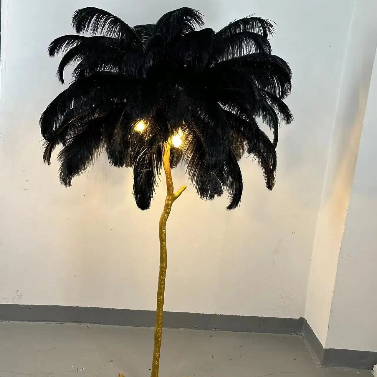 Lampadaire LED O'Moore En Plumes D'Autruche - Luminaire Pour Salon