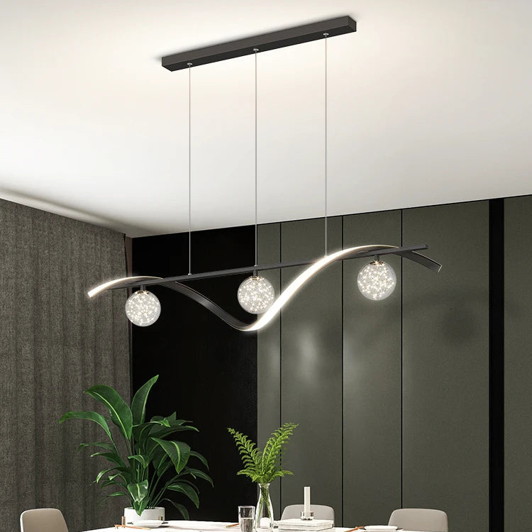 Suspension Arisha – Luminaire en Métal et Verre avec Boules Lumineuses
