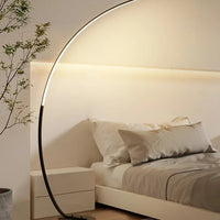 Lampadaire Moderne Arisha à LED – Luminaire Arche en Métal et Silicone