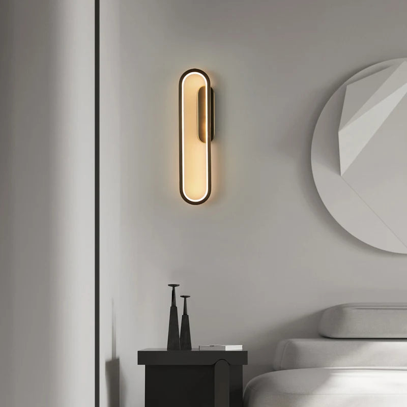Applique Murale Verticale Anneau Ovale Doré - Luminaire Minimaliste Salon