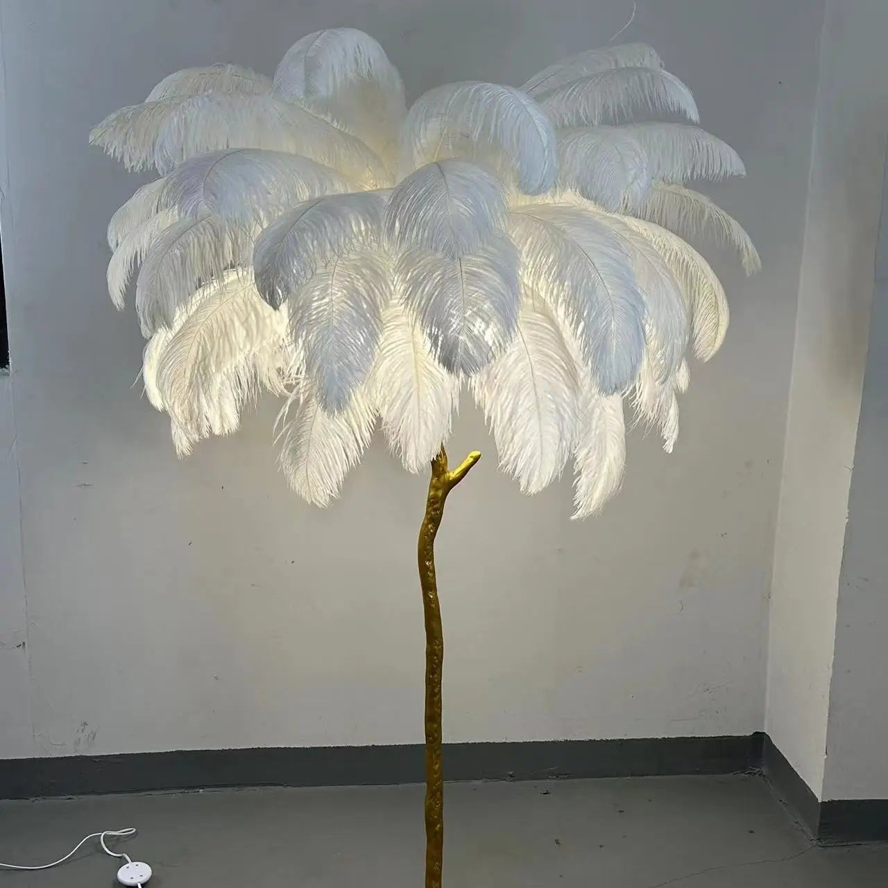 Lampadaire LED O'Moore En Plumes D'Autruche - Luminaire Pour Salon