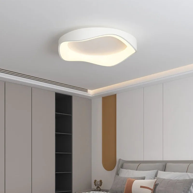 Plafonnier Organique Effet Galet Évidé Blanc Mat - Luminaire Minimaliste