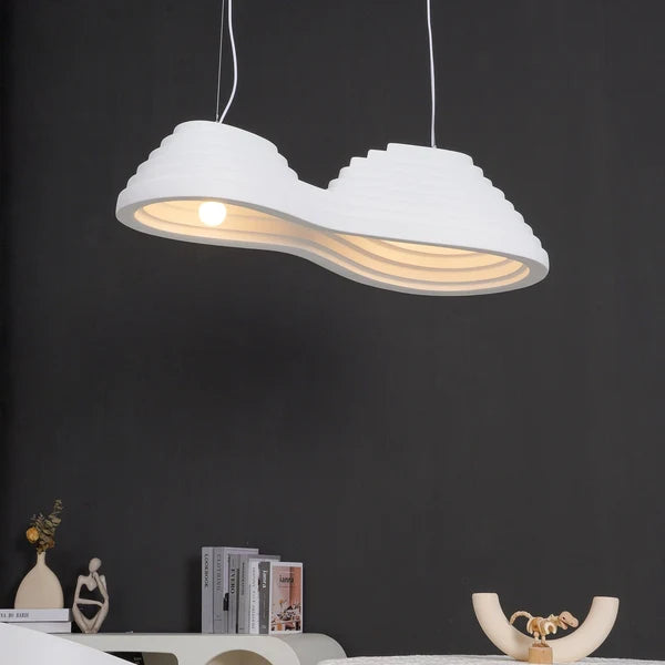 Suspension minimaliste en résine blanche ondulée - Luminaire moderne