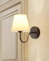 Applique Murale "Majestic" – Laiton Satiné et Abat-jour Beige Mes Luminaires