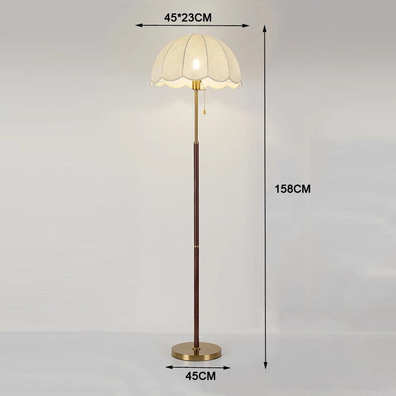Lampadaire Vintage en Bois de Bambou et Laiton Doré Mes Luminaires