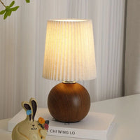 Lampe à Poser Minimaliste – Pied en Bois Conique et LED Mes Luminaires