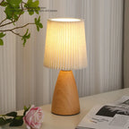 Lampe à Poser Minimaliste – Pied en Bois Conique et LED Mes Luminaires