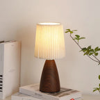 Lampe à Poser Minimaliste – Pied en Bois Conique et LED Mes Luminaires