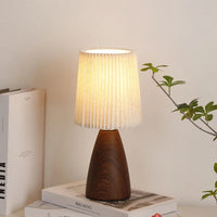 Lampe à Poser Minimaliste – Pied en Bois Conique et LED Mes Luminaires