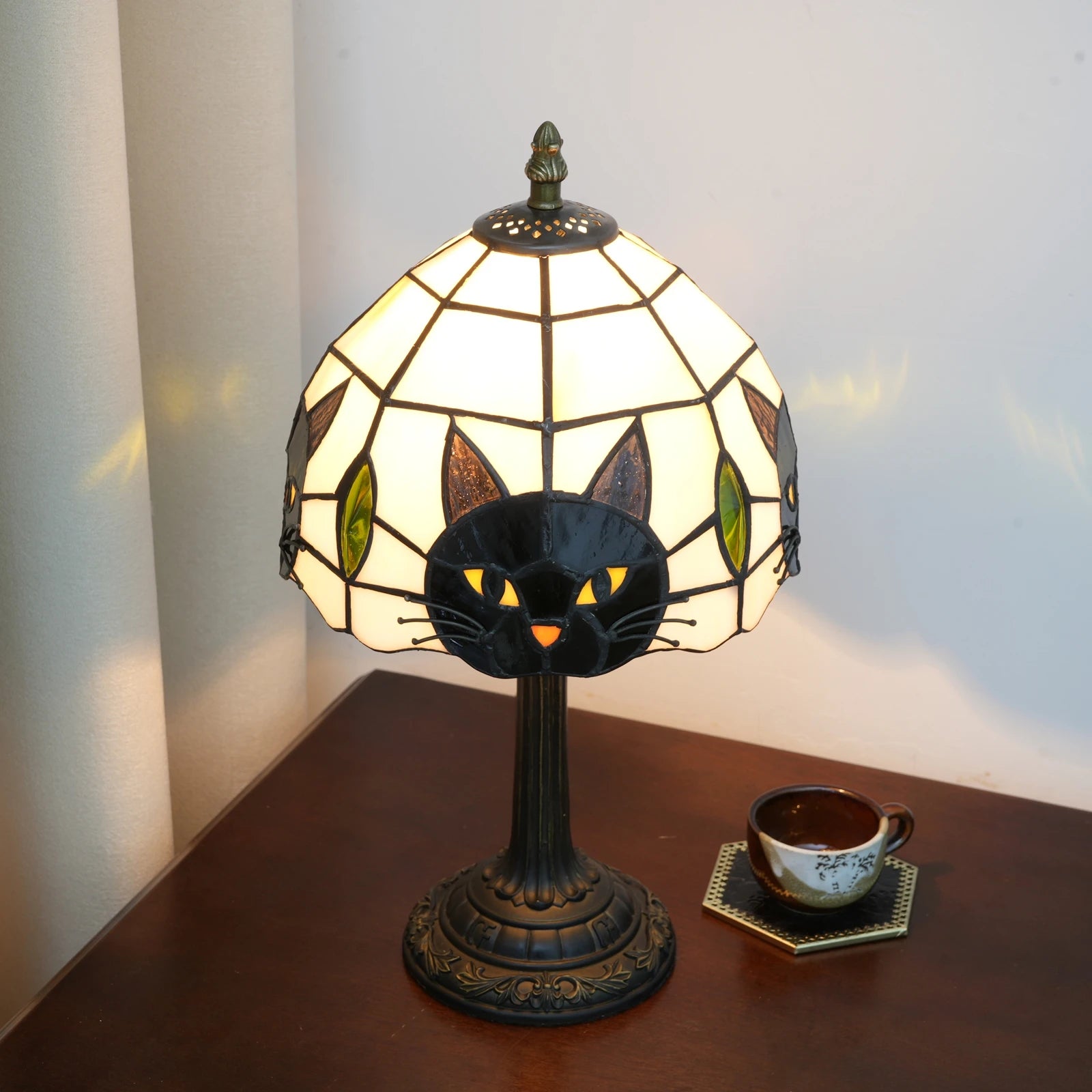 Lampe d'Ambiance "Chat Nocturne" – Éclairage Doux en Résine Mes Luminaires