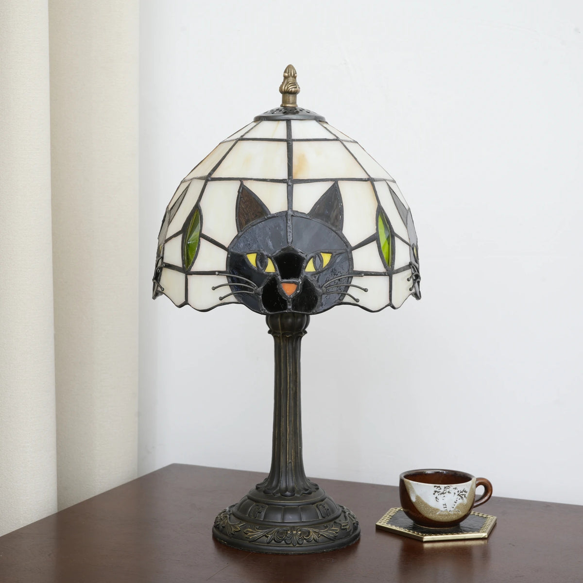 Lampe d'Ambiance "Chat Nocturne" – Éclairage Doux en Résine Mes Luminaires