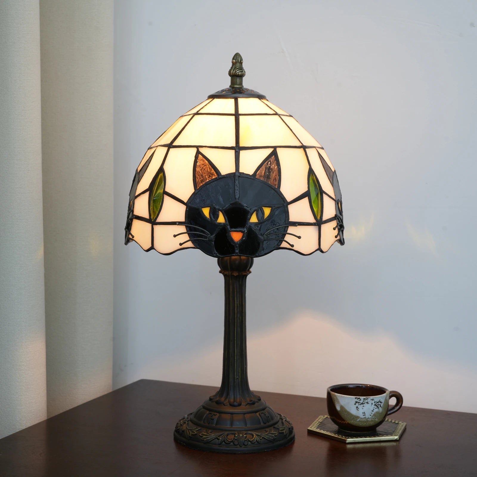 Lampe d'Ambiance "Chat Nocturne" – Éclairage Doux en Résine Mes Luminaires