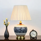 Lampe de Table Bleu Classique "Heritage" – Pied en Céramique Peinte Mes Luminaires