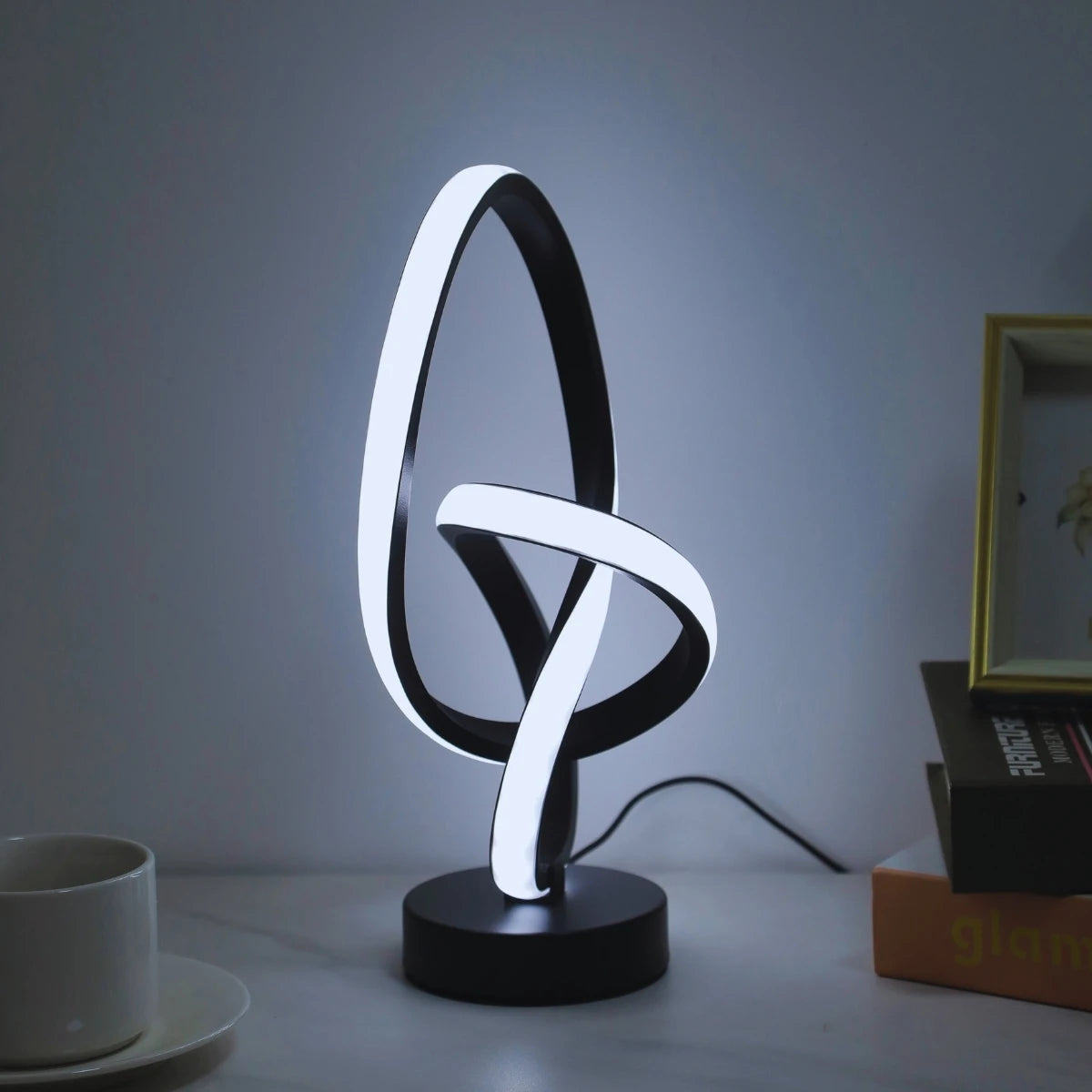 Lampe "Nœud Lumineux" – Sculpture LED Moderne en Spirale Mes Luminaires