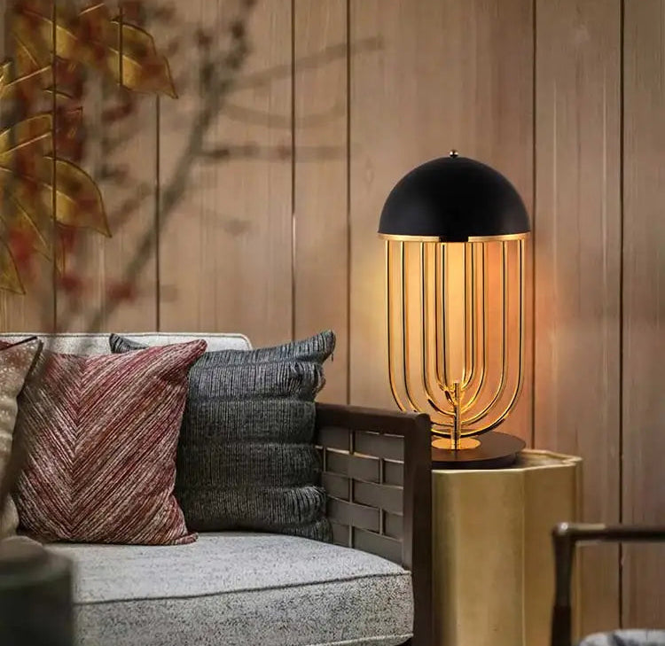 Luminaire "Arcadia" – Lampe à Poser aux Lignes Courbes et Finition Or Mes Luminaires