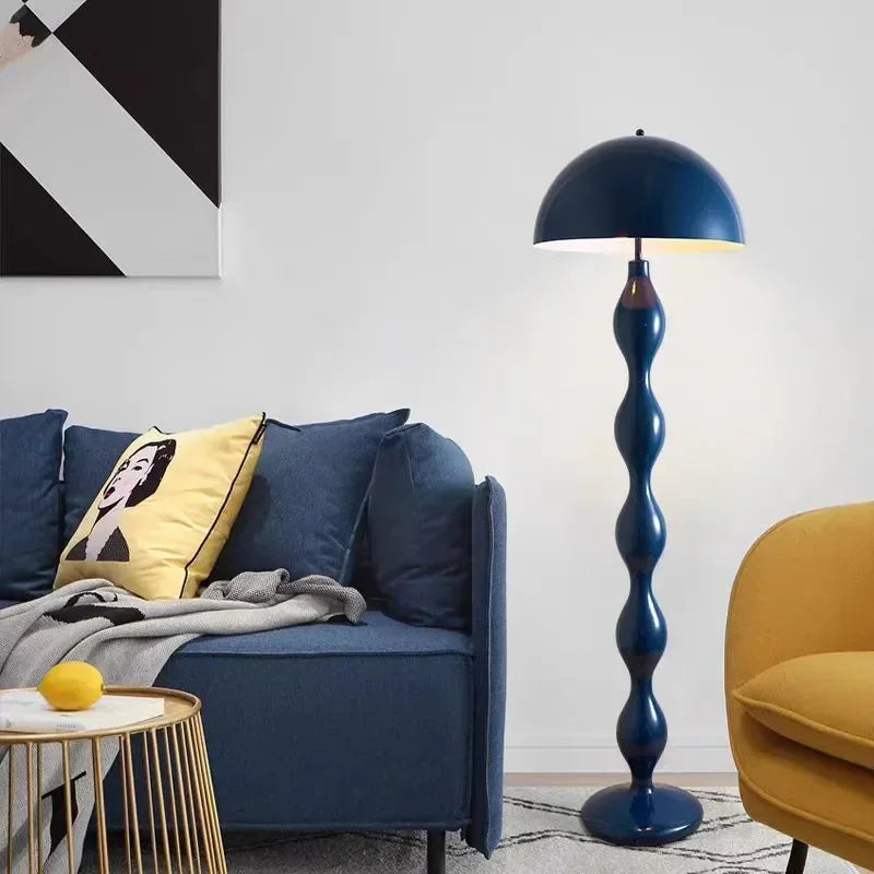 Luminaire de Salon Sculptural en Métal  – Abat-jour Dôme Mes Luminaires