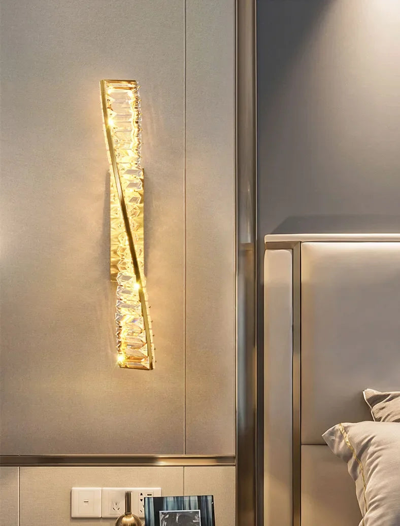Luminaire Mural Design "Hélice" en Cristal et Or Mes Luminaires