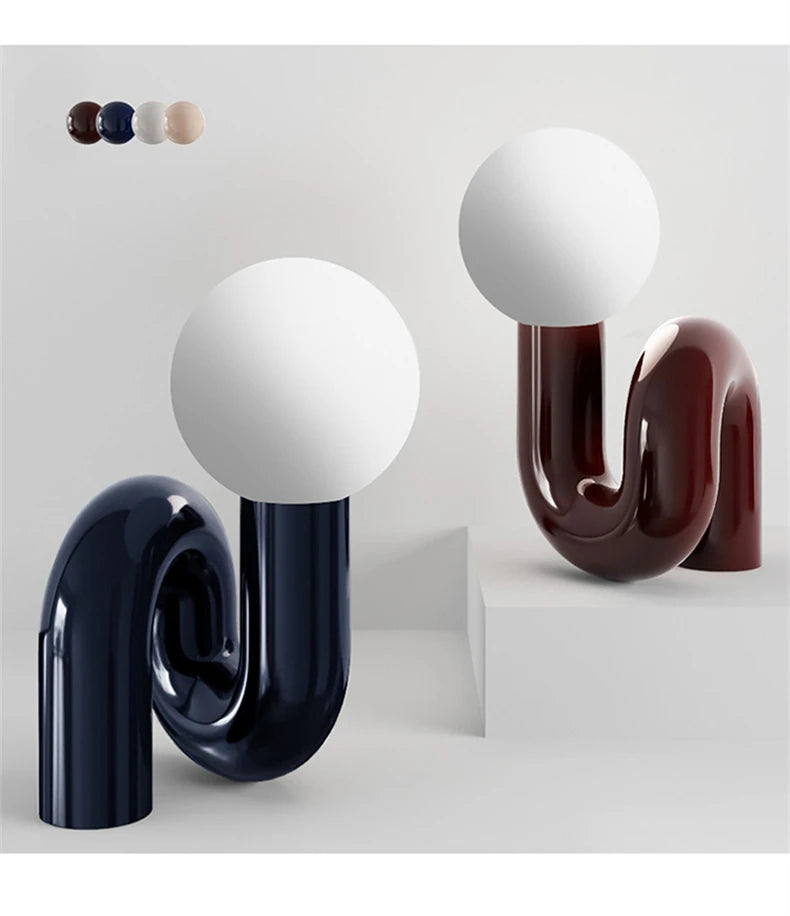 Luminaire "Sinuous" – Lampe Globe avec Pied en Forme de Serpent Mes Luminaires