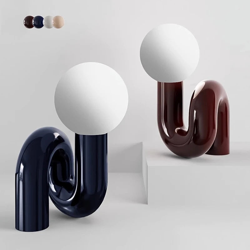 Luminaire "Sinuous" – Lampe Globe avec Pied en Forme de Serpent Mes Luminaires