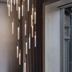 Lustre Cascade LED "Éclat Vertical" - Luminaire pour Plafond Haut Mes Luminaires